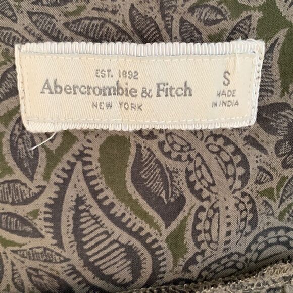 Abercrombie & Fitch Bell bottom sleeves,   off - the - shoulder blouse. Size S. - Picture 2 of 8